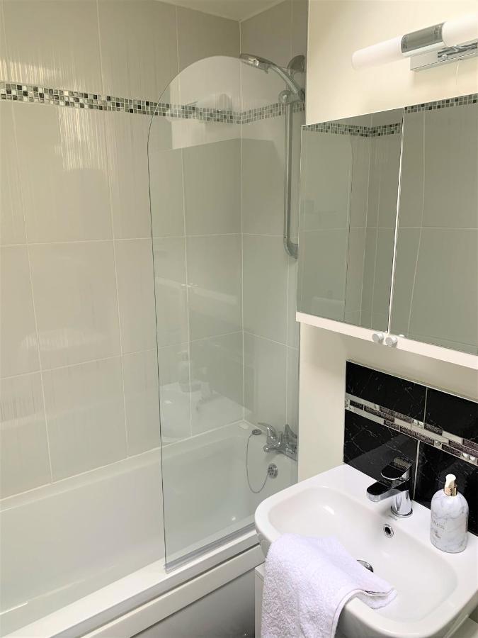 Naas 2 Bedroom Back Garden Escape Ngoại thất bức ảnh